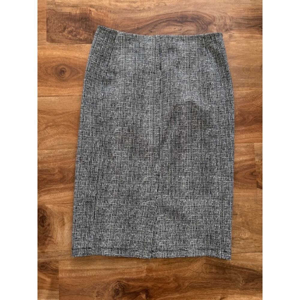 Liverpool Women's Bia Knit Black & White Pencil Skirt- Size 2